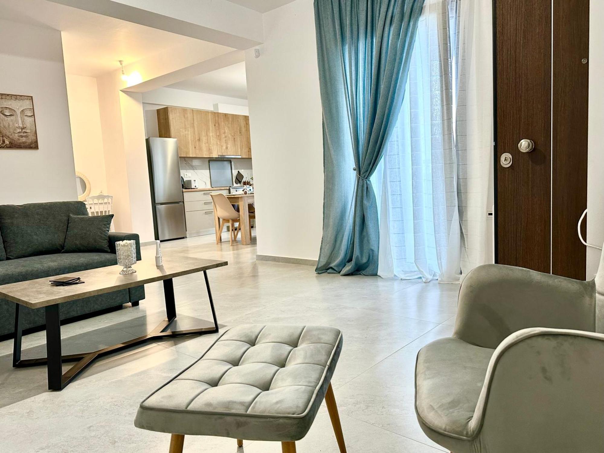 The Skyline Escape Apartment Heraklion  Bagian luar foto