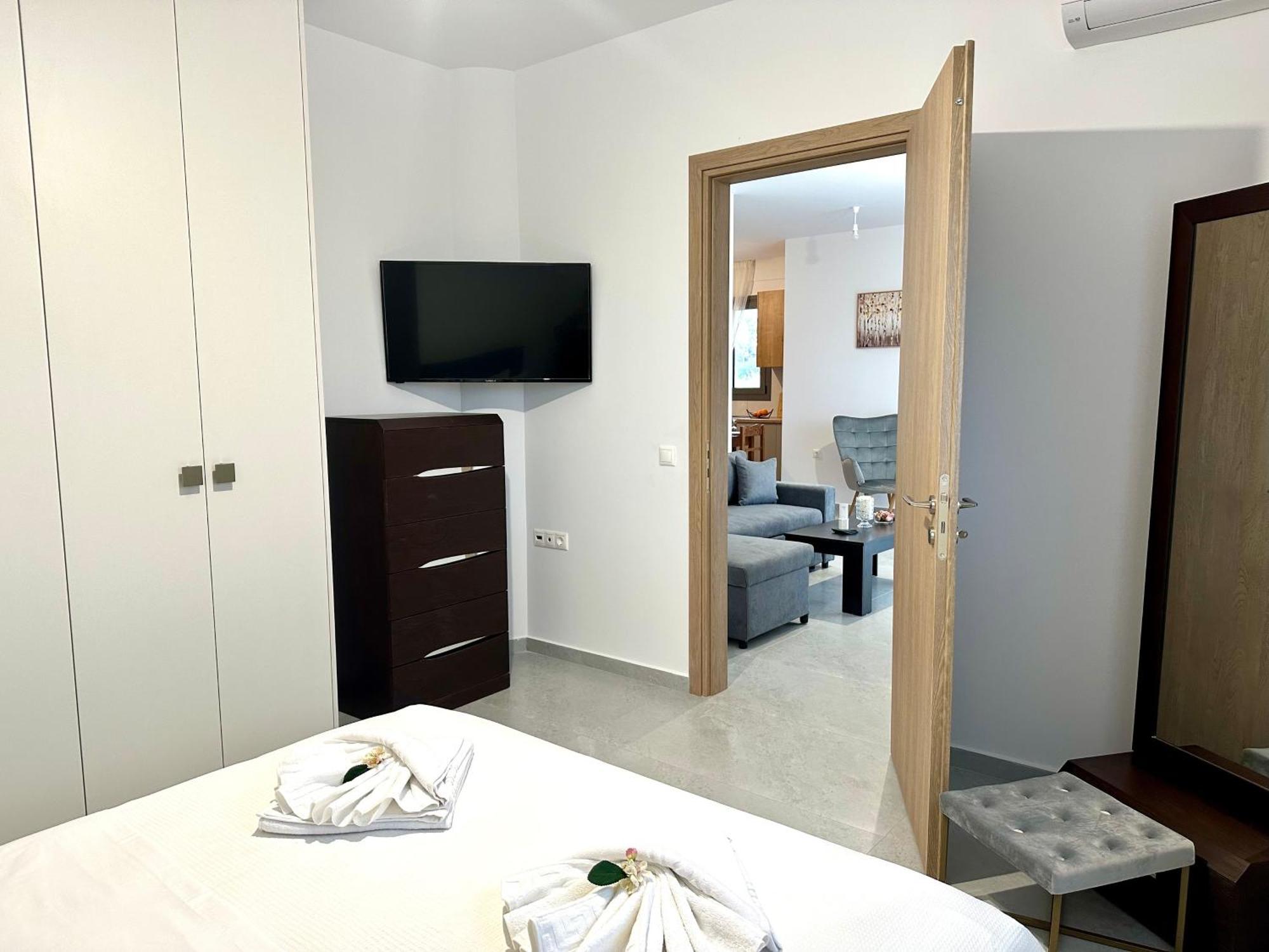 The Skyline Escape Apartment Heraklion  Bagian luar foto