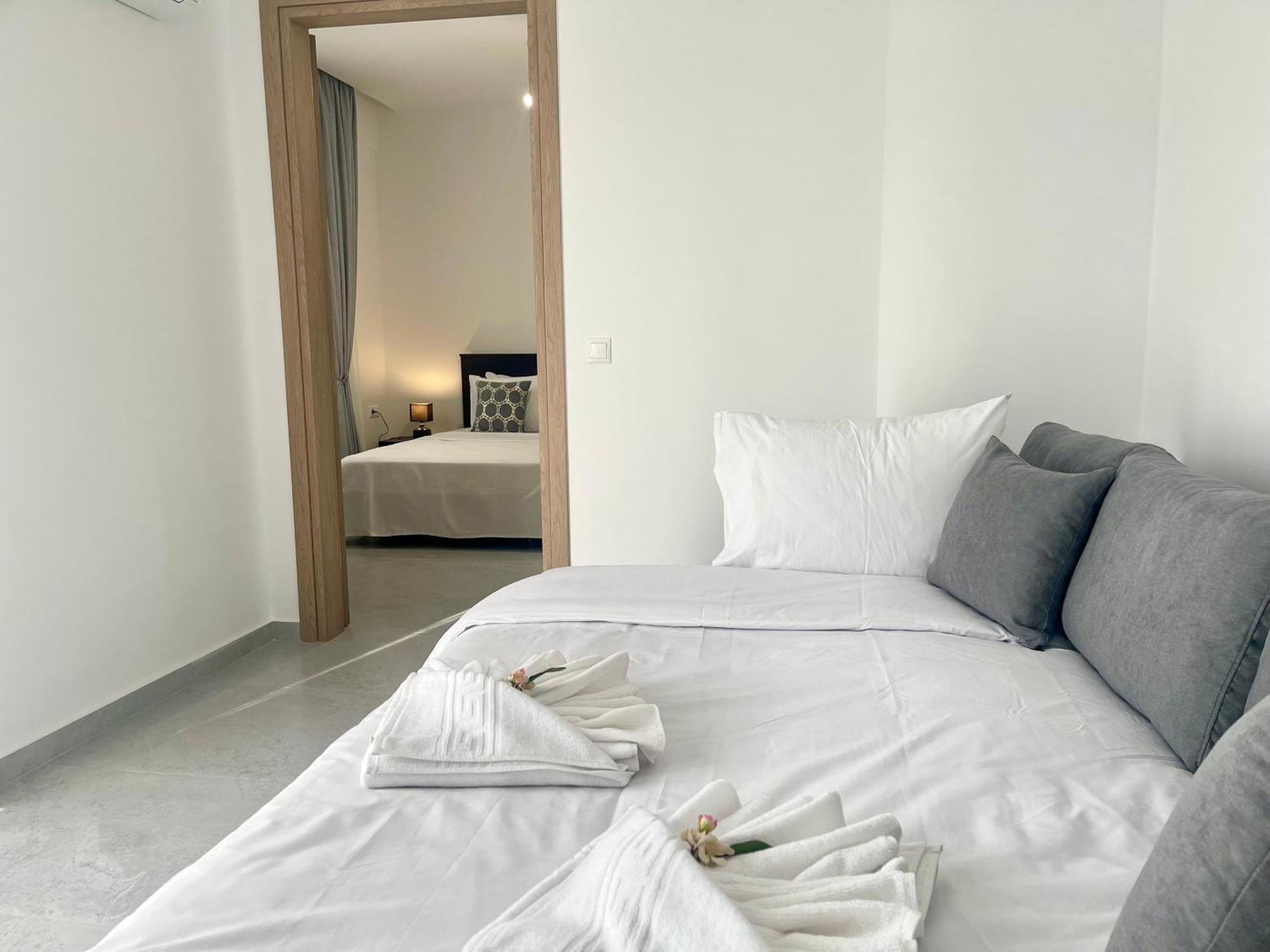 The Skyline Escape Apartment Heraklion  Bagian luar foto