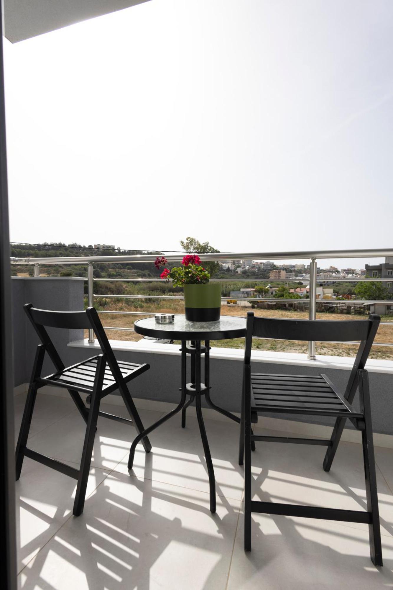 The Skyline Escape Apartment Heraklion  Bagian luar foto