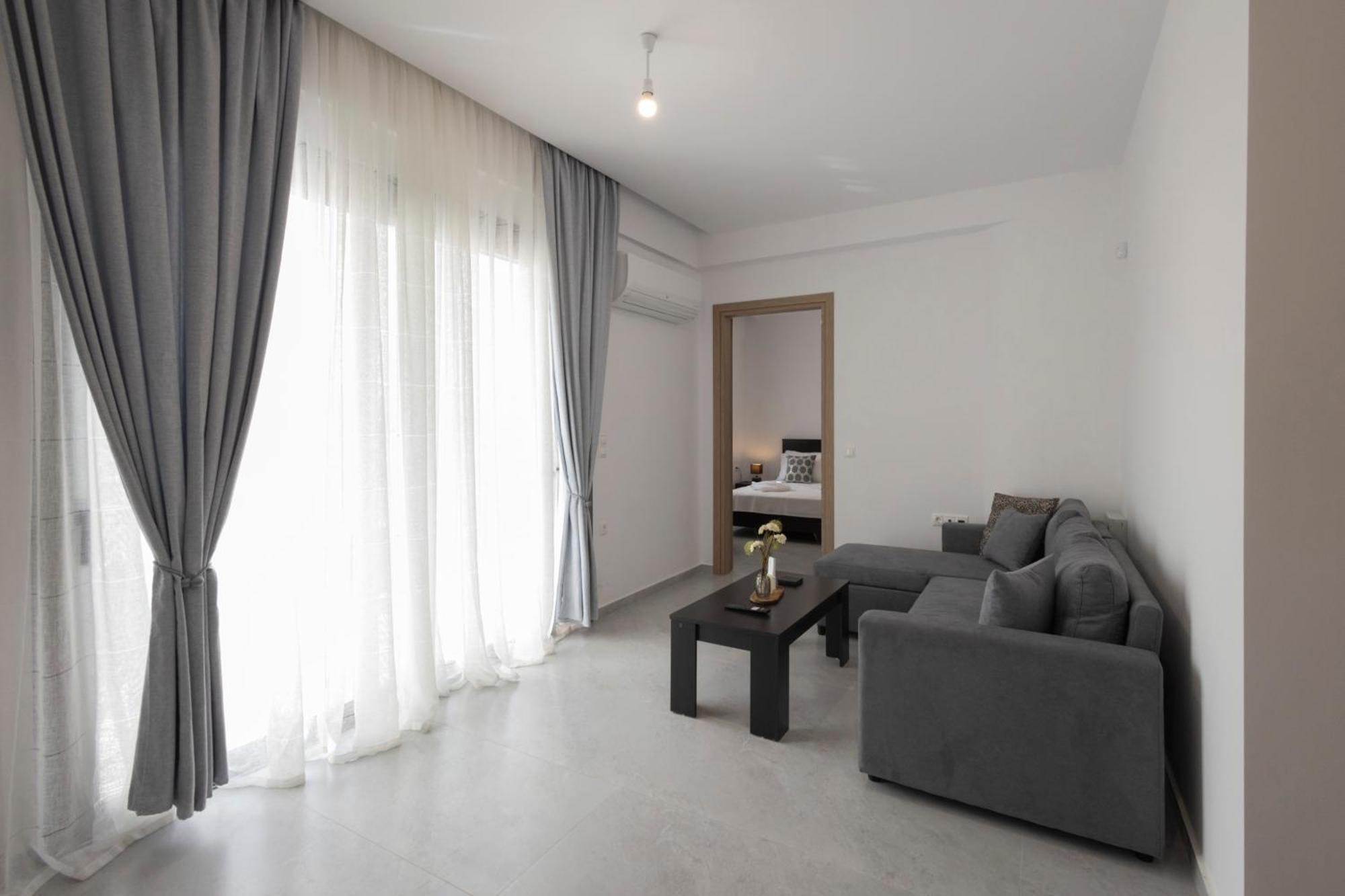 The Skyline Escape Apartment Heraklion  Bagian luar foto