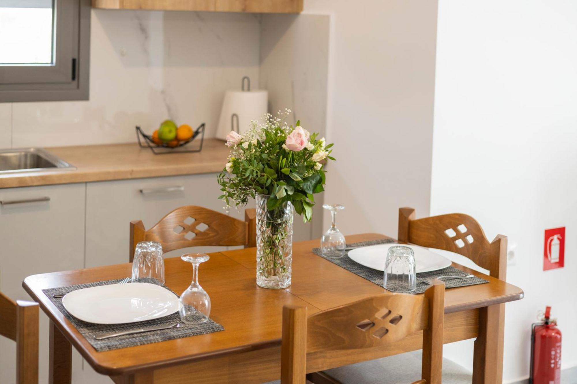 The Skyline Escape Apartment Heraklion  Bagian luar foto