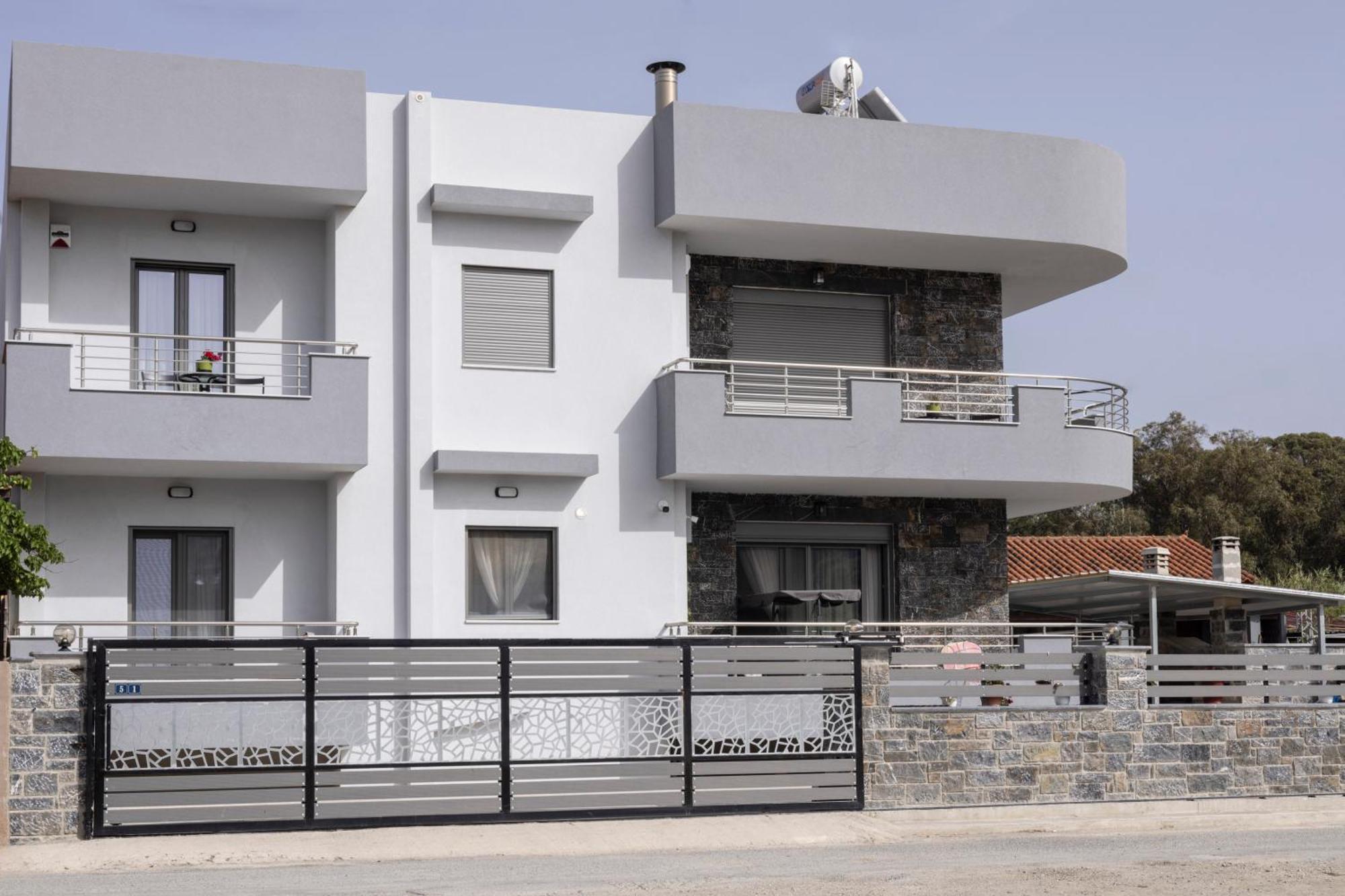 The Skyline Escape Apartment Heraklion  Bagian luar foto