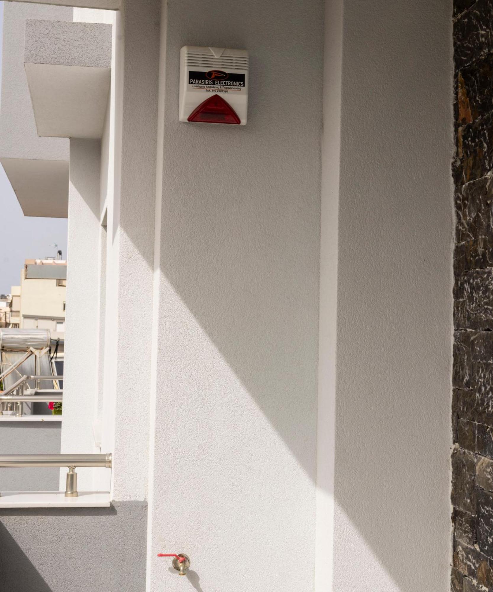 The Skyline Escape Apartment Heraklion  Bagian luar foto